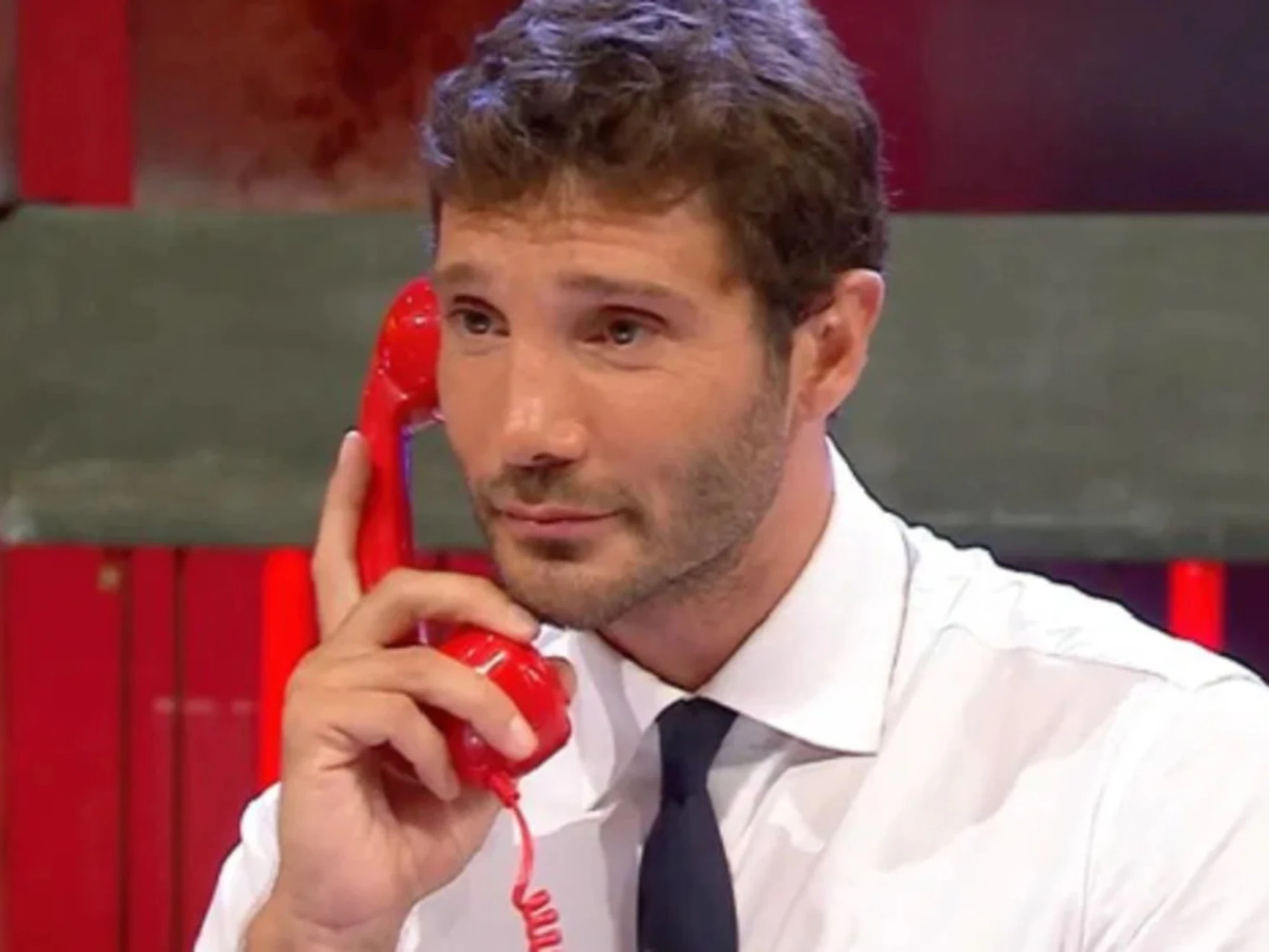 Sanremo 2026, lo spot di Stefano De Martino è una sentenza: "Ecco cosa significa"