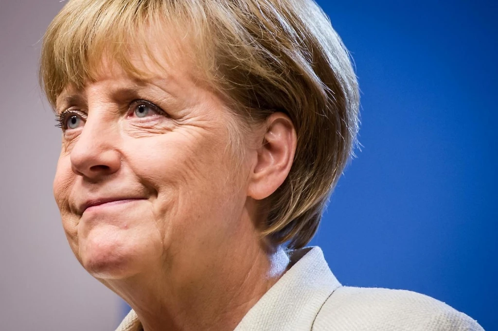 Germania, Angela Merkel controlla i tedeschi con gli psicoesperti