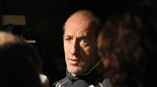 Coronavirus, Luca Zaia: "La telefonata che ha cambiato tutto". Il governatore del Veneto: "Così ho rallentato l'epidemia"