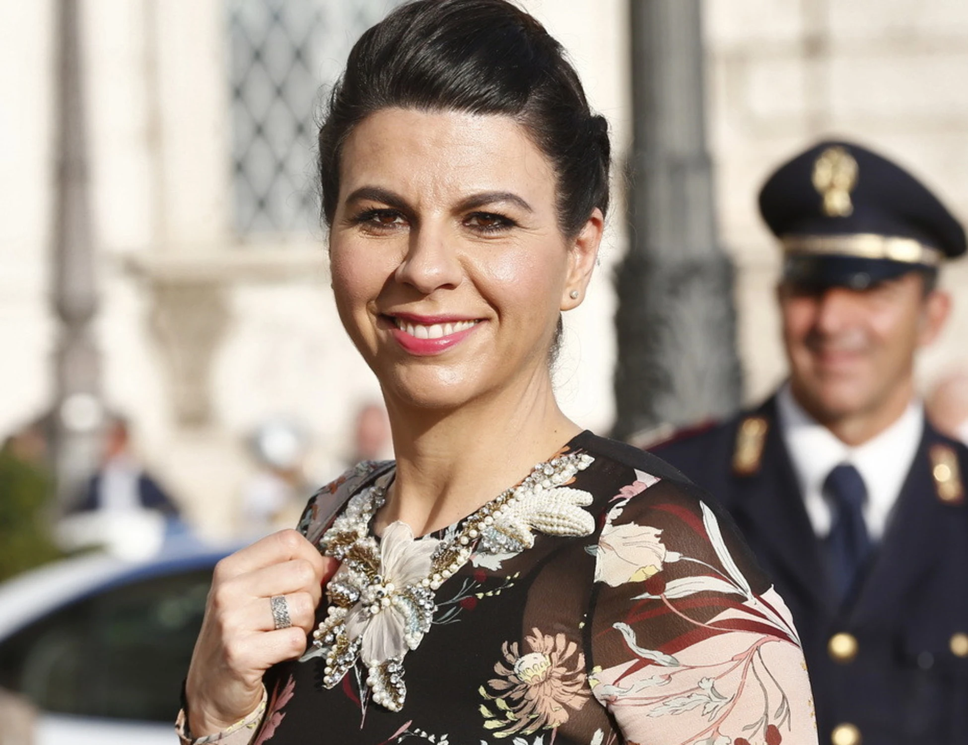 TeleMeloni, Geppi Cucciari  smonta la sinistra: "Per me rimane casa"