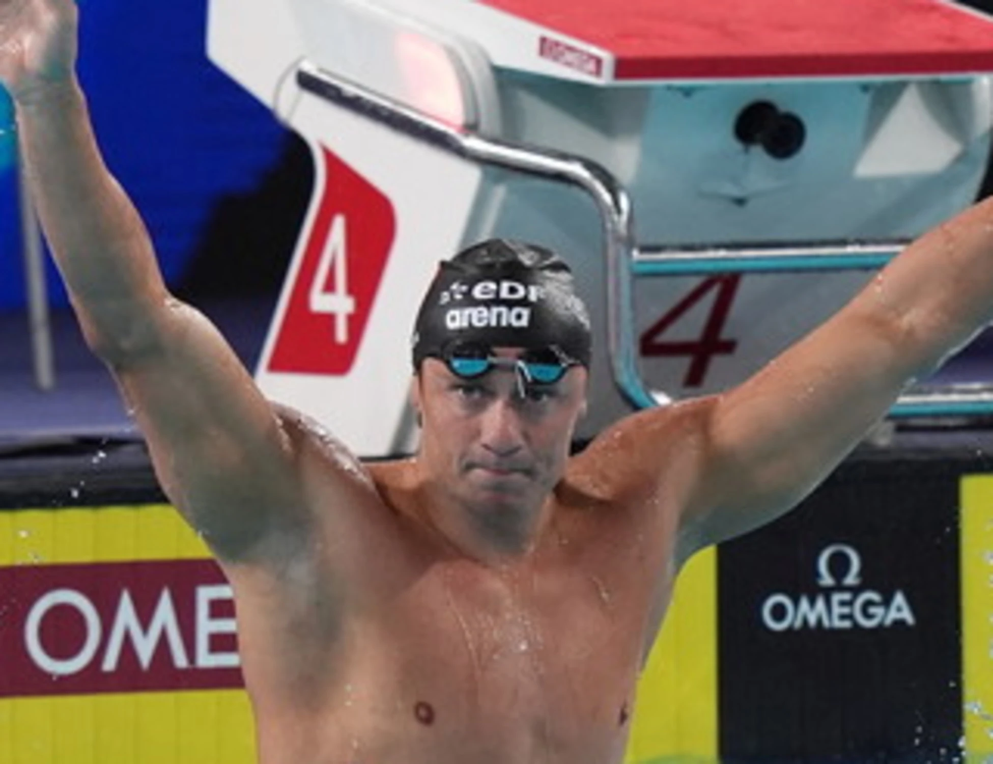 Europei di Nuoto, due italiani sul podio: oro Martinenghi nei 100 rana, bronzo per Cerasuolo
