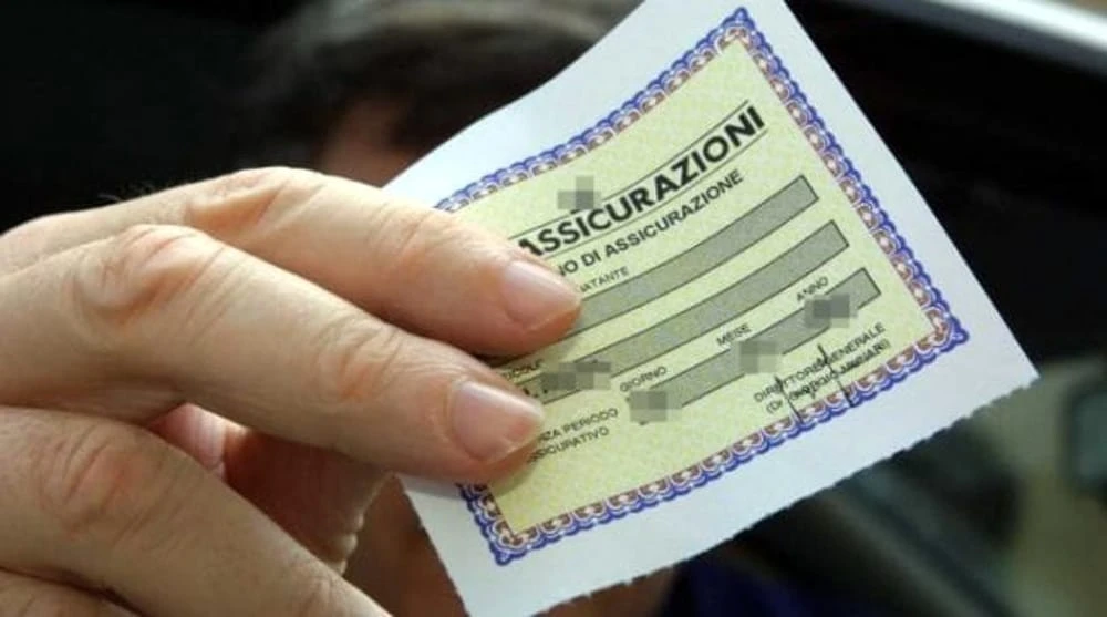 Rc auto, novità spaventosa in manovra: assicurazione, ecco chi viene massacrato