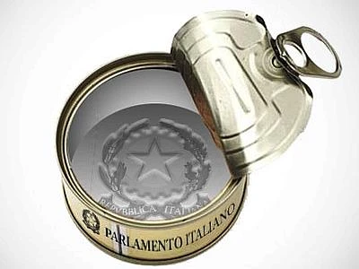 Grillo: "Parlamento è scatola vuota O lo seppelliamo o lo rifondiamo"