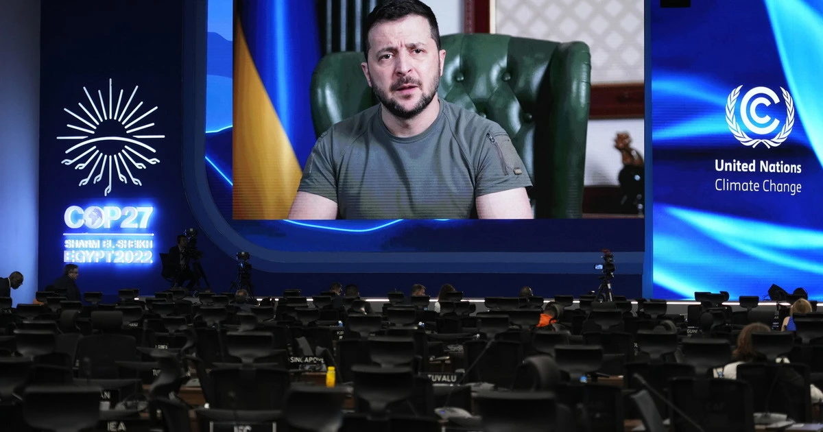 Zelensky fregato da Biden? "Tutto alle sue spalle..."