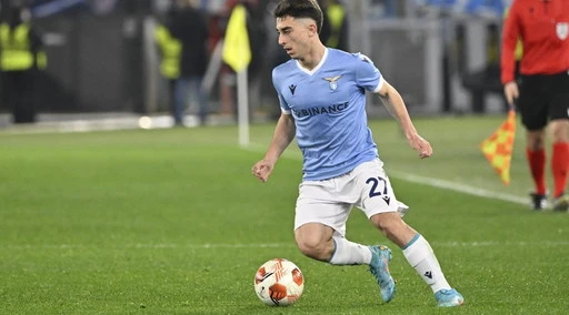 Raul Moro, pestato brutalmente e rapinato: terrore per il giocatore della Lazio, le sue condizioni