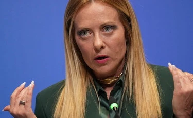 Meloni e i sondaggi, "non c'è segno". Il NY Times spezza i sogni di Schlein e Conte