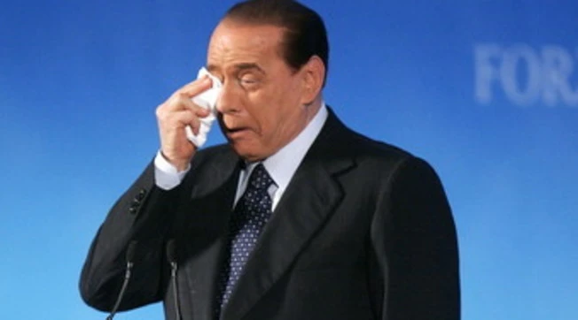 Silvio Berlusconi spiazza Fi al vertice notturno: "Come si aspettavano di vederlo", neanche il Covid lo ferma