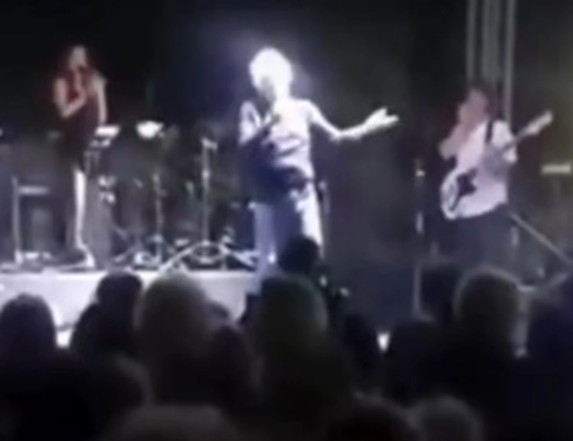 Adriano Pappalardo, insulta Meloni: travolto dai fischi