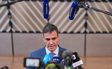 Pedro Sánchez minaccia l'Italia: "Vi diamo 48 ore, poi adotteremo misure"
