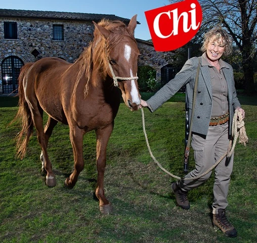 Stefania Craxi imbraccia il fucile: "Vado a caccia di cinghiali". L'ira di Michela Vittoria Brambilla