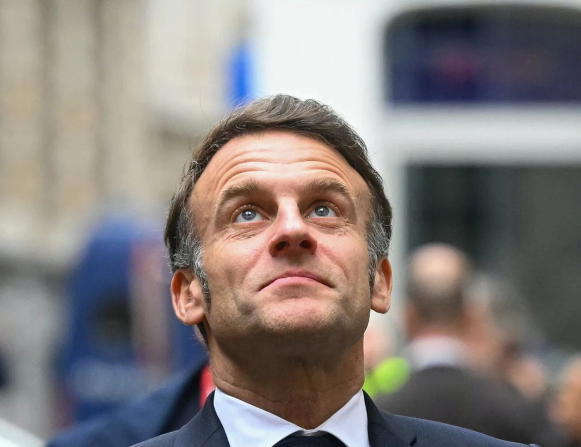 Quentin, fango di Macron su Meloni: "Se ognuno resta a casa sua, le pecore..."