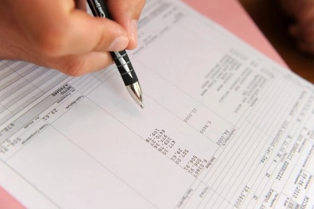 Brutta sorpresa per le famiglie: via gli sconti per il coniuge a carico