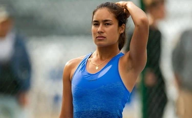 Emmanuelle Girard, scandalo nel tennis: "Depilati". E quelle storie sessuali...