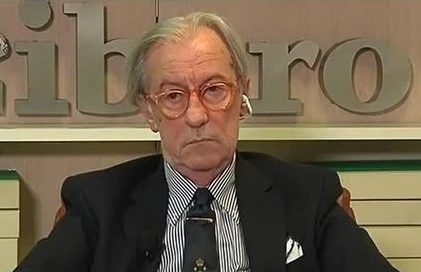 Vittorio Feltri: "Dormo con una pistola su letto, quella notte in cui due ladri entrarono in casa..."