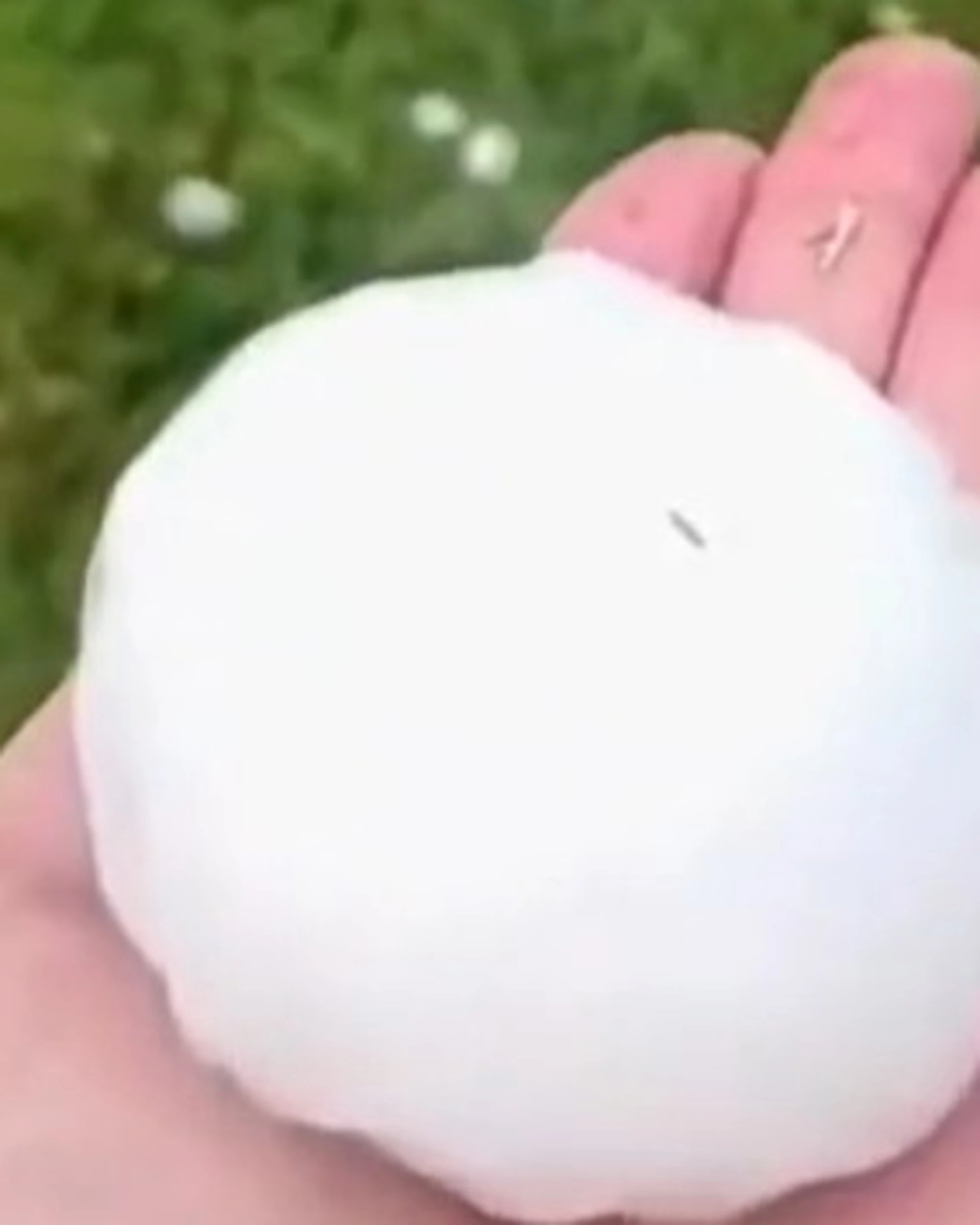 Meteo, grandinate estreme a giugno: dove e quando