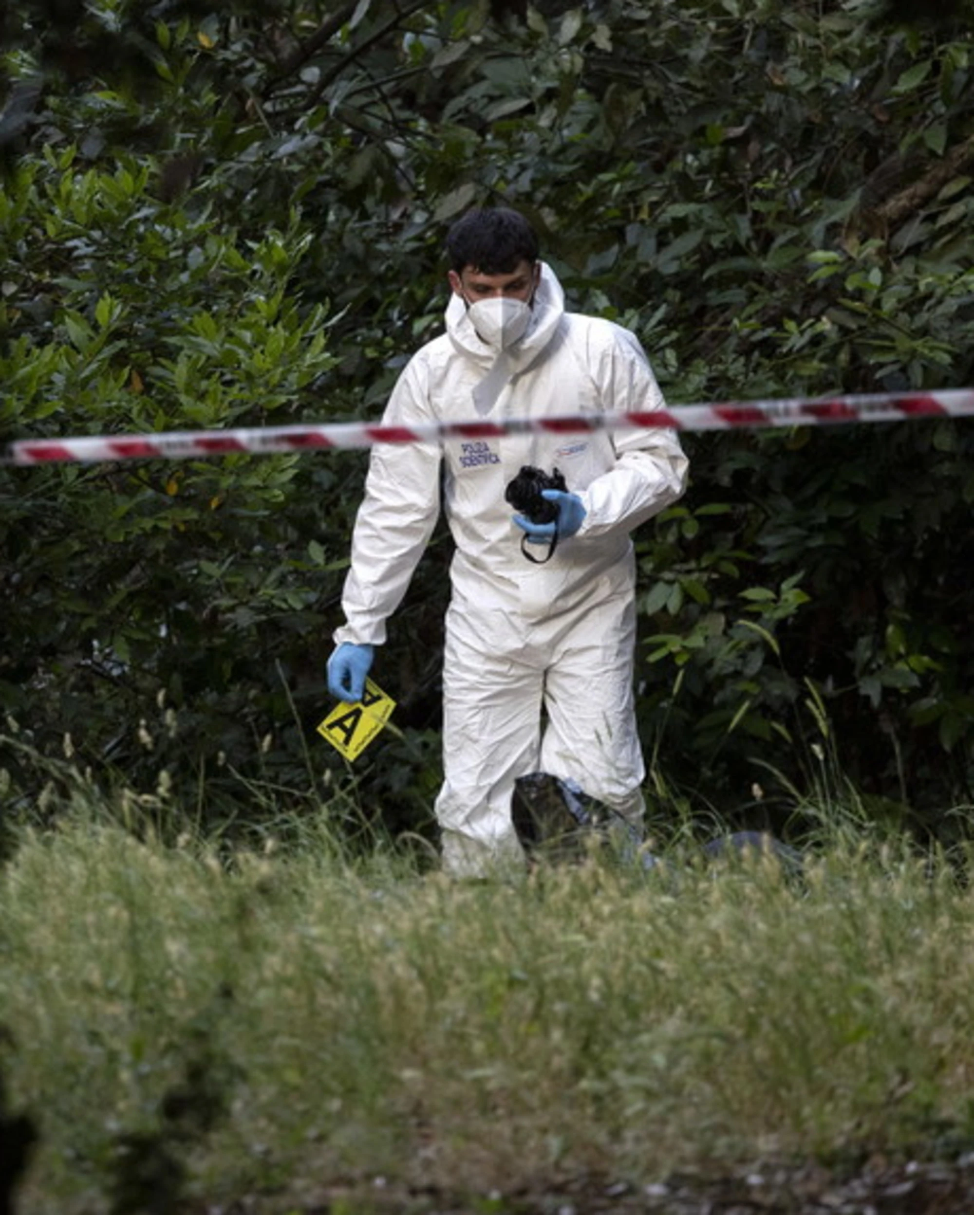 Villa Pamphili, "identificata la donna morta"? La questura frena. E molto non torna...