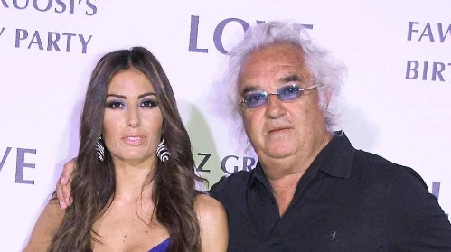 Briatore? Già dimenticato. Elisabetta Gregoraci rompe il silenzio dopo la rottura: "Nella vita..."