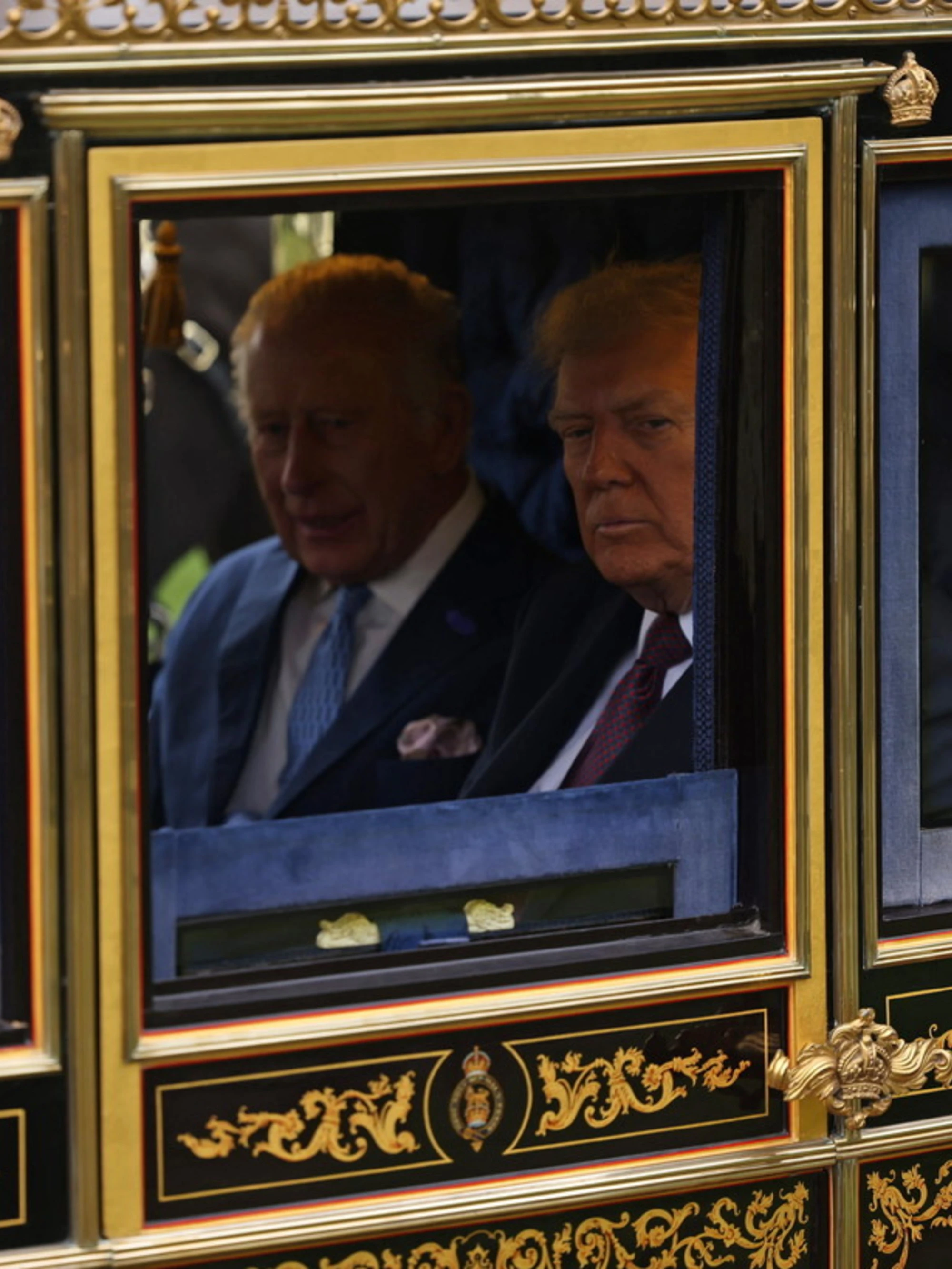 Re Carlo, clamorosa mossa politica con Trump: cos'è successo a Windsor