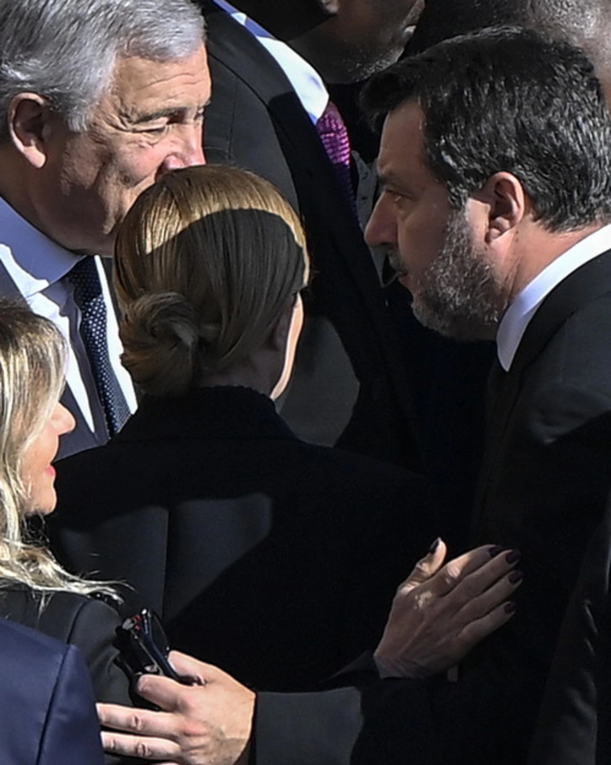 Sondaggi decisivi: il centrodestra sonda i nomi da candidare