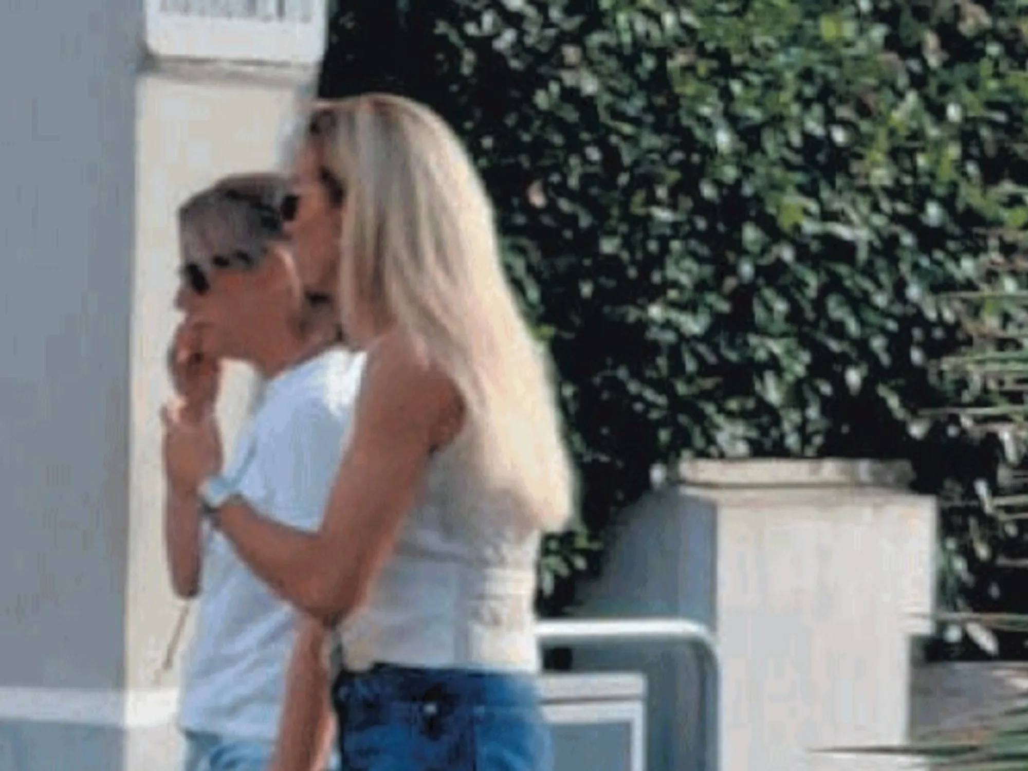 Leggi l'articolo: Silvia Salis, dove l'hanno paparazzata all'ora dell'aperitivo (e con chi)