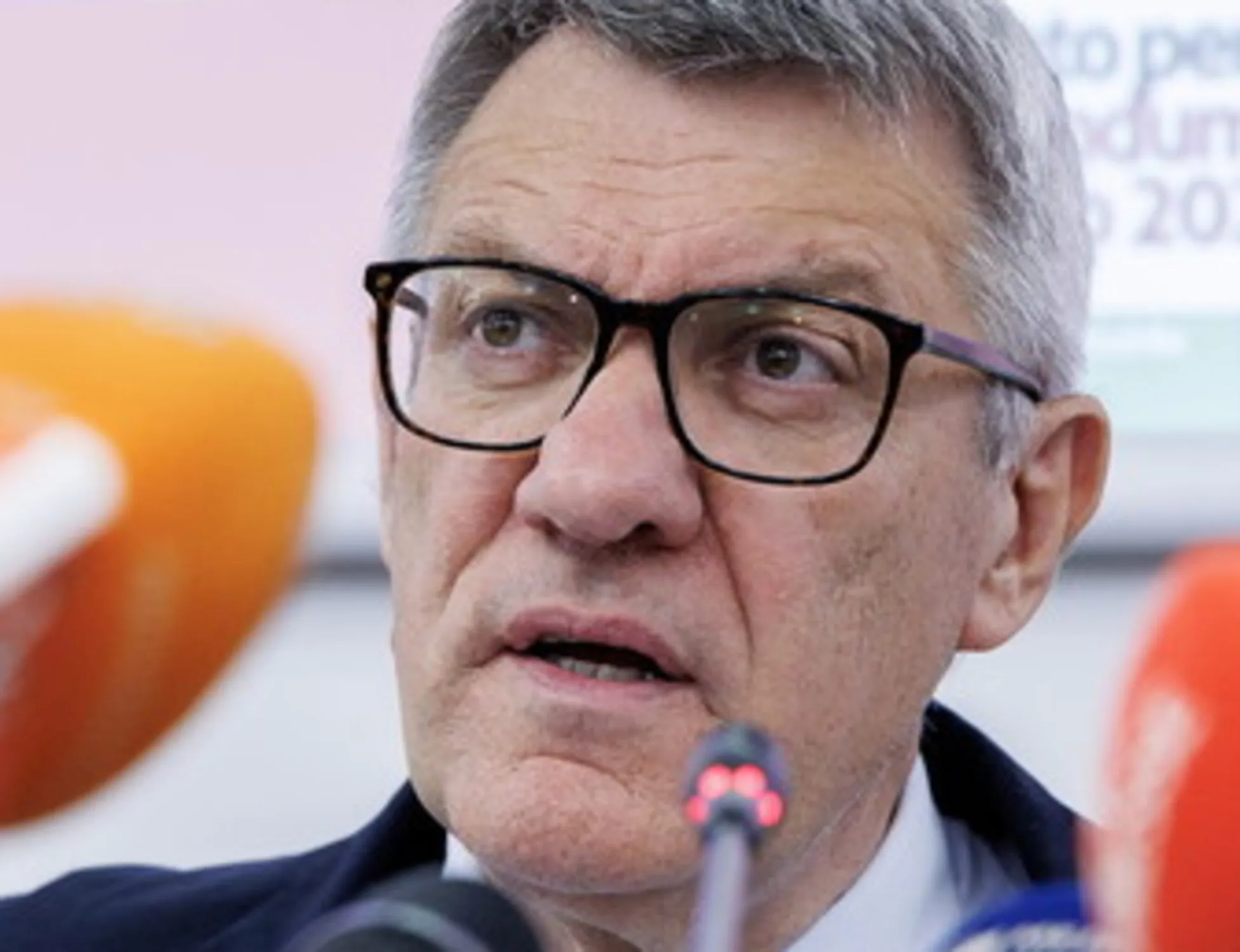 Maurizio Landini, lo studio della Bce smonta le sue balle sui salari