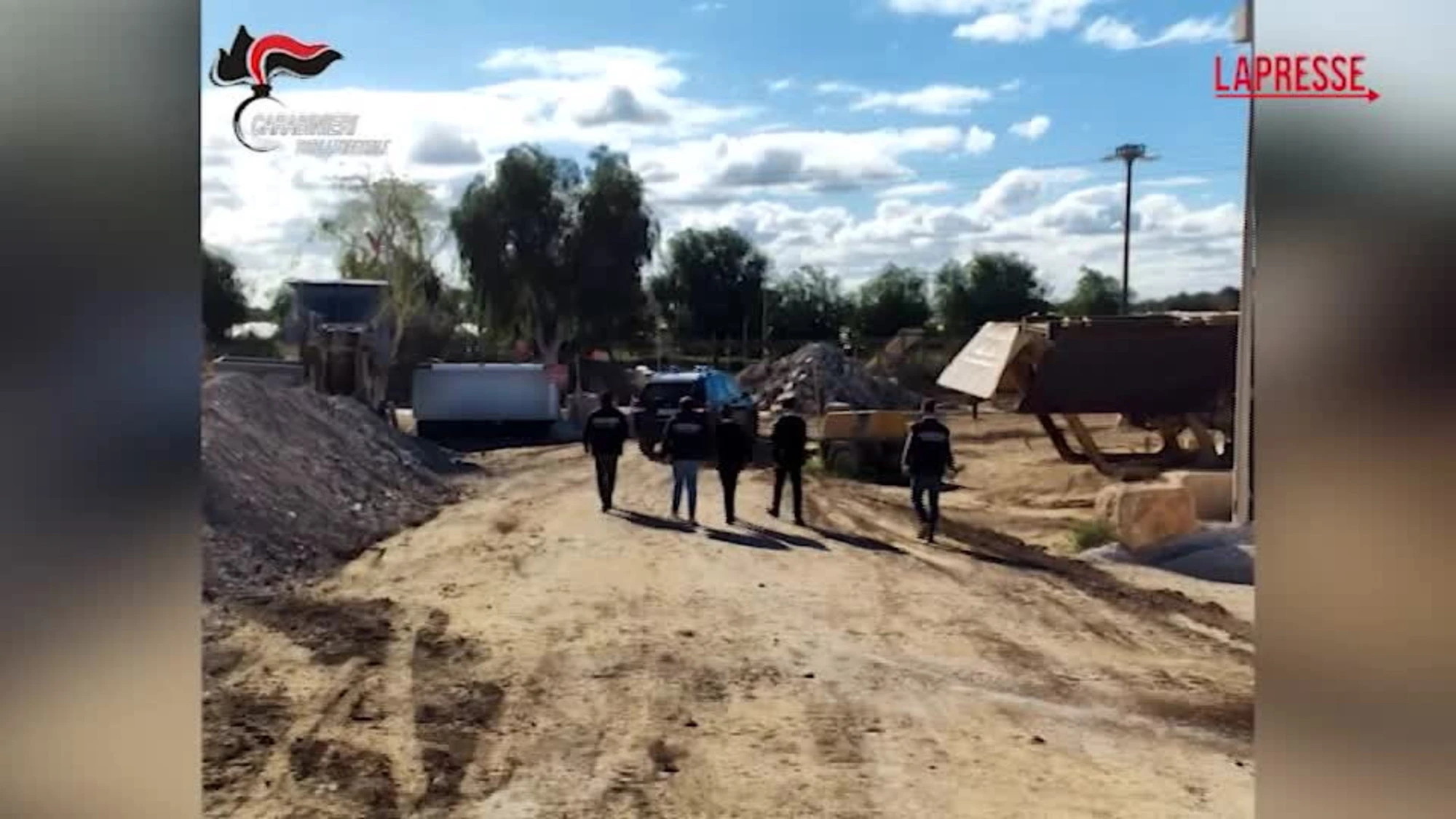 Bari, sequestrata area di 30mila metri quadri adibita a discarica abusiva