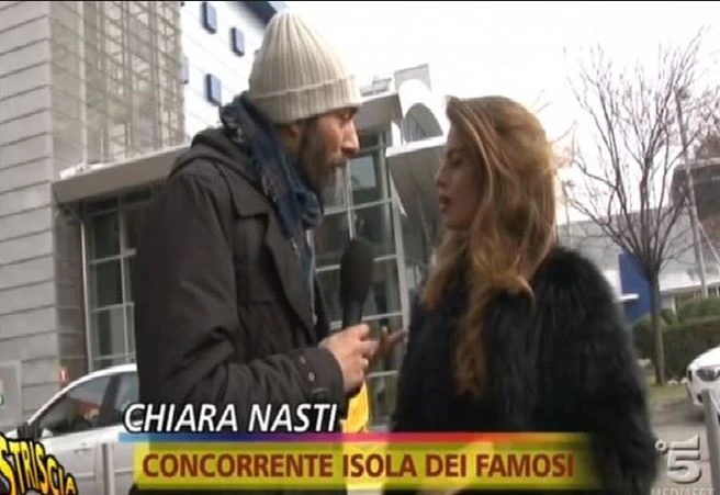 Isola dei famosi, Striscia la notizia e il clamoroso errore in diretta: "Avete notato che la Nasti e Nardi...?"