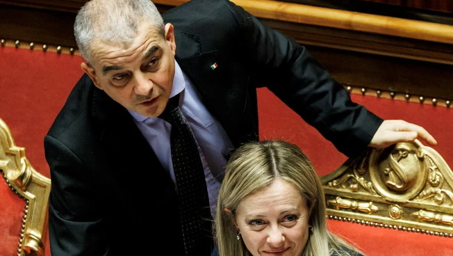  Fazzolari e Meloni