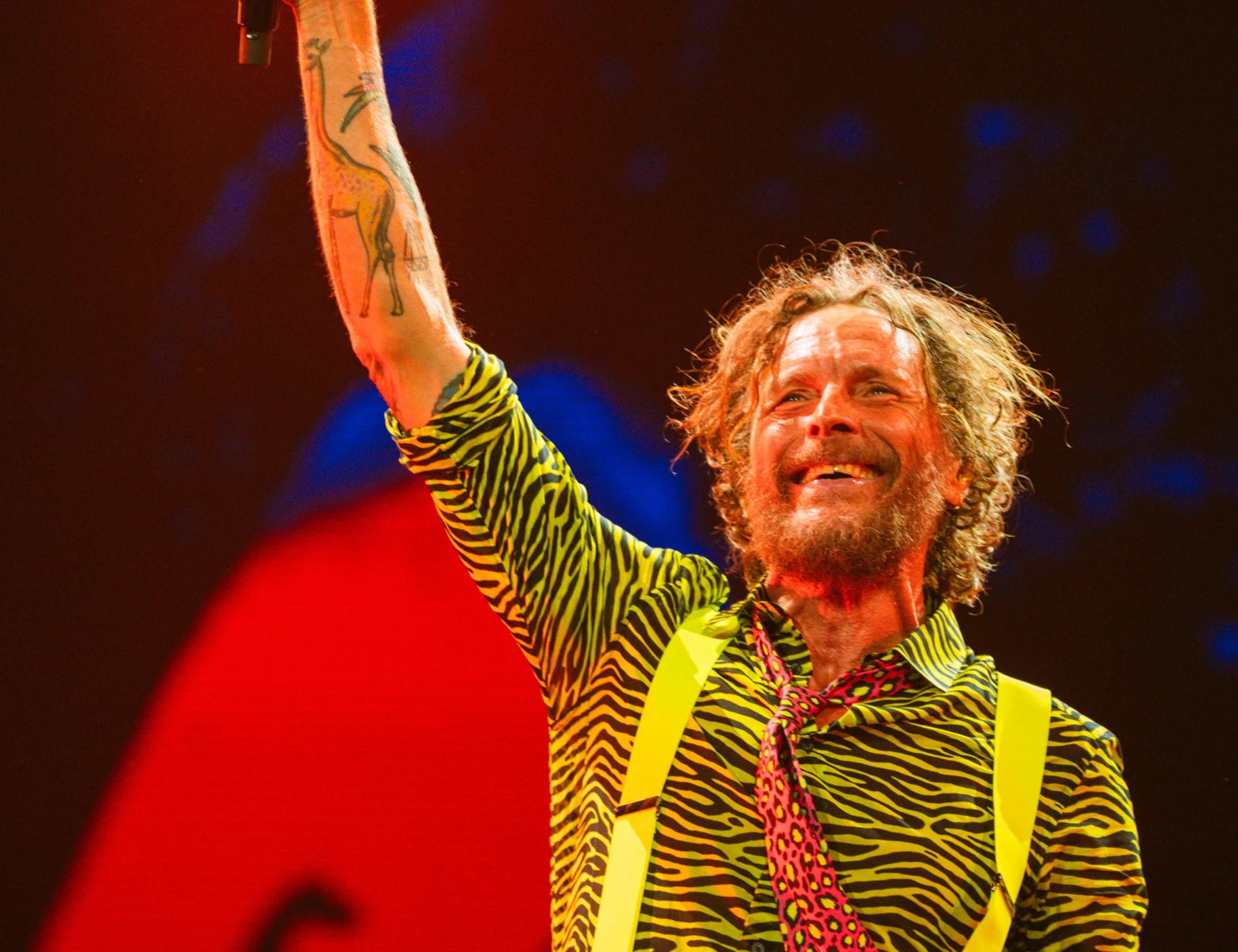 Jovanotti sul palco fa scoppiare un putiferio: "A Barletta c'era l'amianto..."