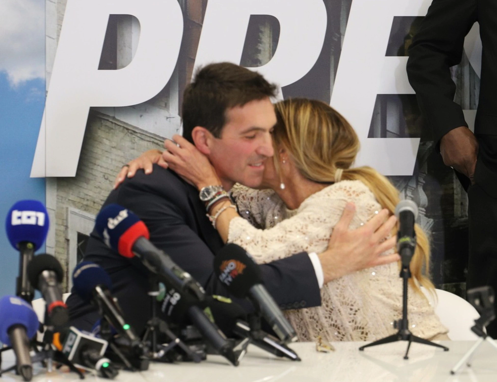 FdI smaschera Marco Travaglio: "Il solito brutto vizio della sinistra"