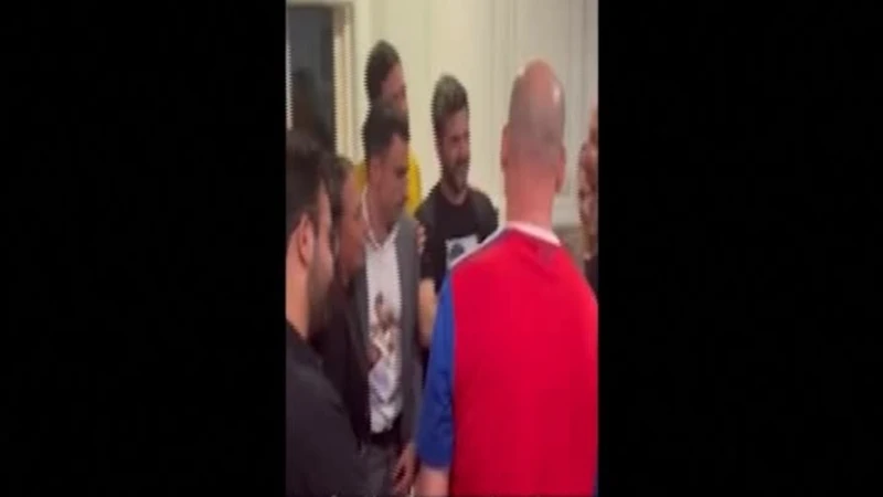 https://media.liberoquotidiano.it/RrHTrfo_Gm20nyI9elZltohsWQDk5AyGLhpR1g33Eoo/width:800/quality:90/aW1hZ2VzLzIwMjUvMTAvMDkvMDYzOTI4MTQ5LTgyOWRlZDE4LWRiZmMtNDQ1Ny05ZGU1LWQ2Y2I4ZDU0YmIwOS5qcGc.webp