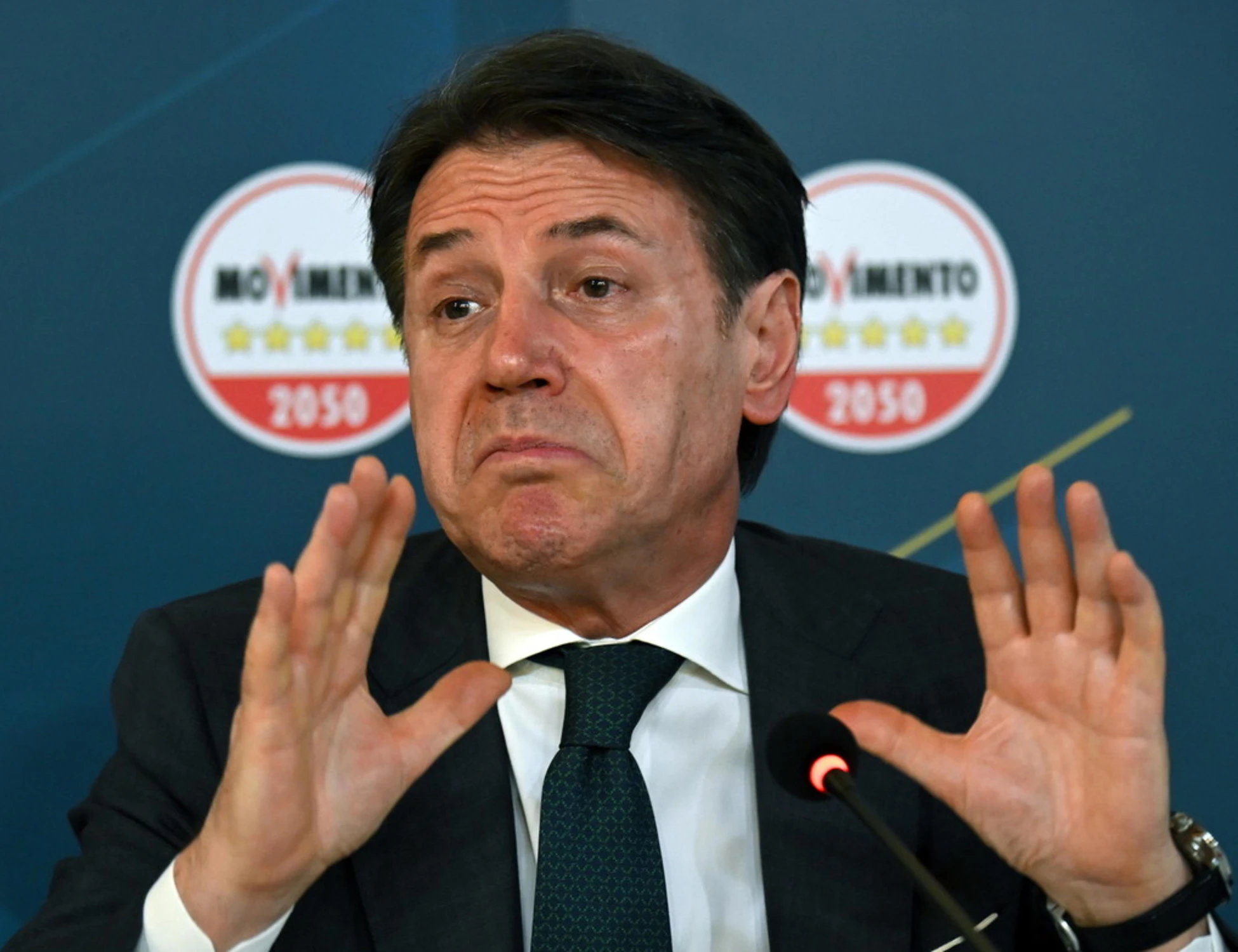 Giuseppe Conte, la fuga è finita: in Commissione Covid tra poche ore: tutto in diretta streaming