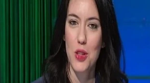 Lucia Azzolina a In Onda, smentita e conferma sui plexiglass: altro disastro della ministra M5s