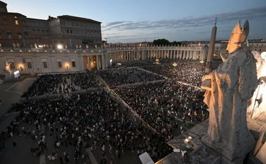 Conclave, chi sono i 3 stranieri che hanno profanato San Pietro