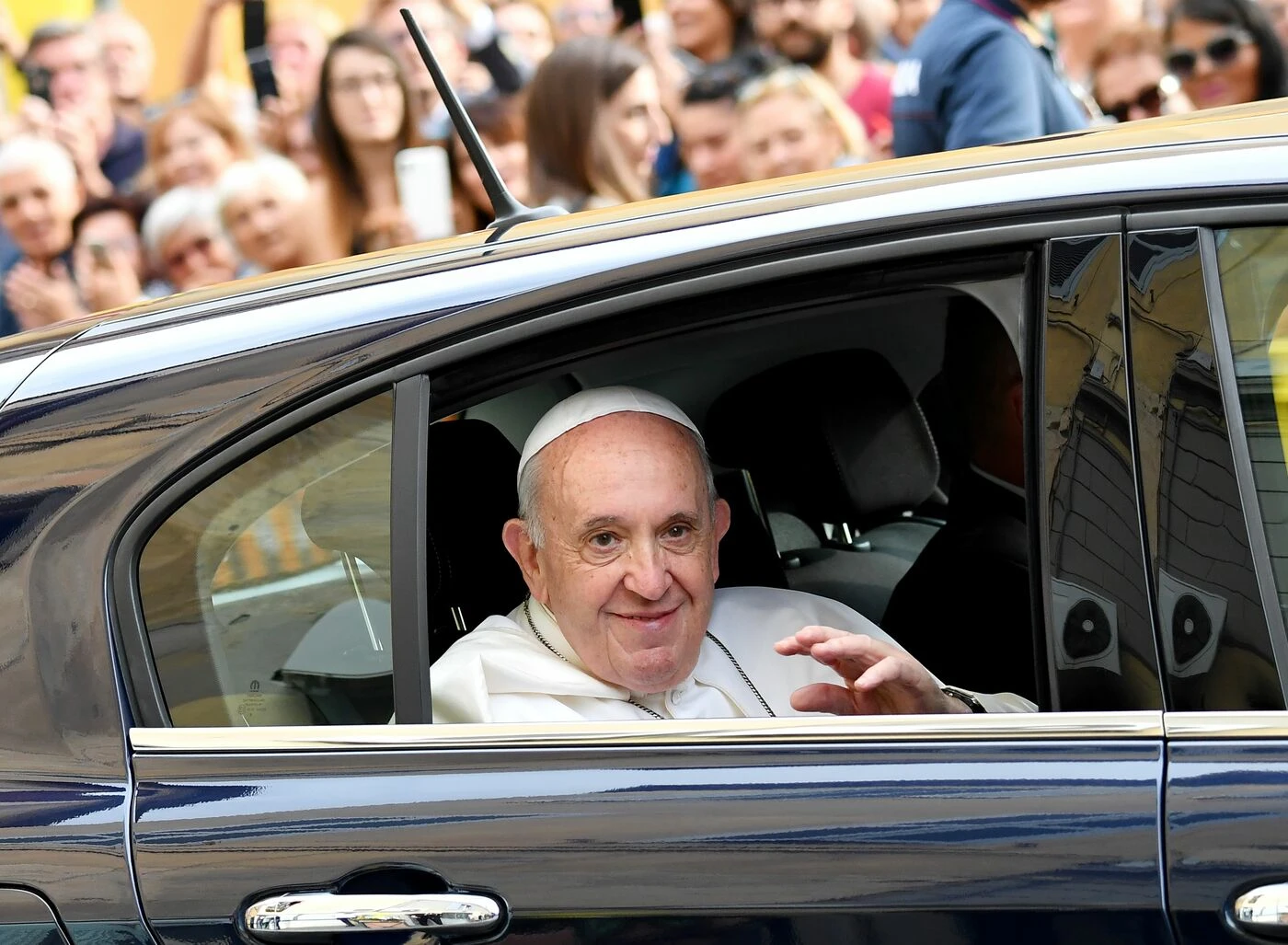 Papa Francesco raccoglie l'assist di Greta Thunberg: bordate ambientaliste dal cuore del Vaticano