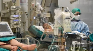 Coronavirus, non ne usciremo mai? L'indiscrezione sui contagi, lo scenario della "seconda ondata"