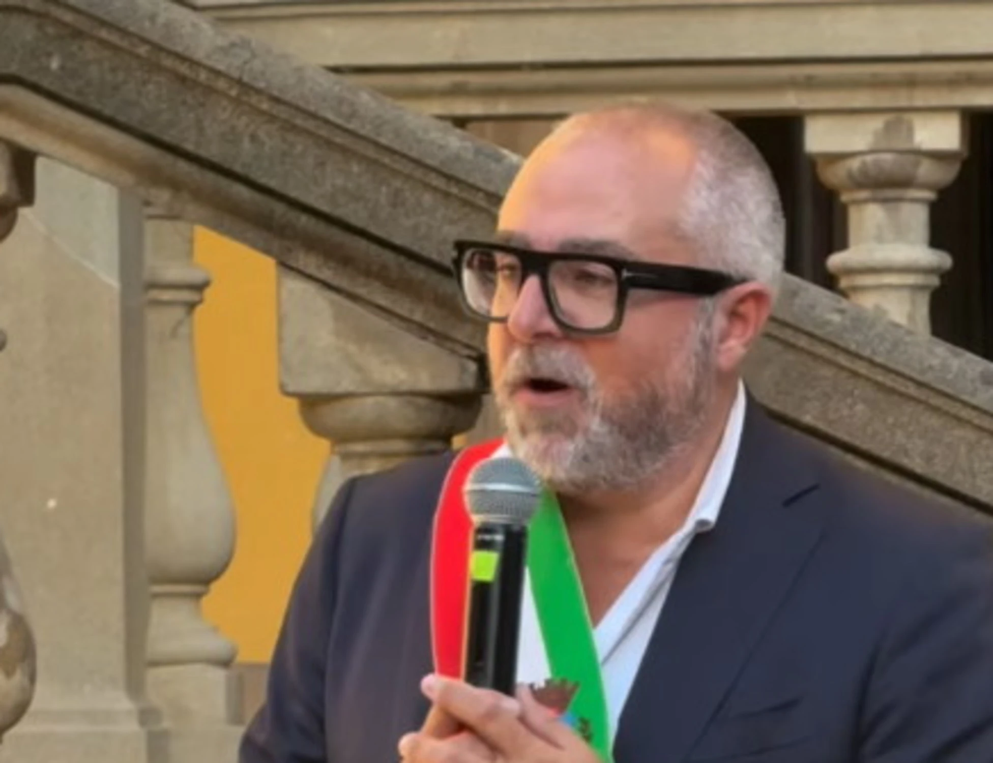 Pontedera, Meloni ciociara? Il sindaco del Pd oltre il ridicolo: "Cosa intendeva dire"