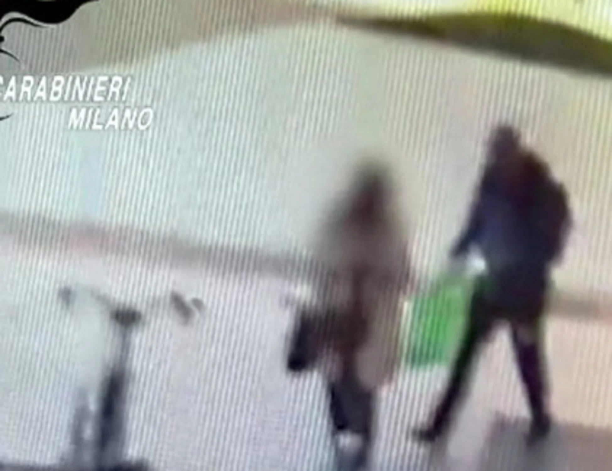 Accoltellata a Milano, il marito di Anna Laura Valsecchi: "Mi ha detto solo: un pazzo"