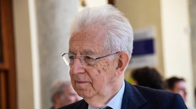 Mario Monti, la confessione su Berlusconi: "Perché ha cambiato la mia vita"