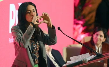 Picierno e Berizzi, rissa e insulti: "Chiacchieri coi fascisti", "Che cosa sei". Com'è ridotta la sinistra