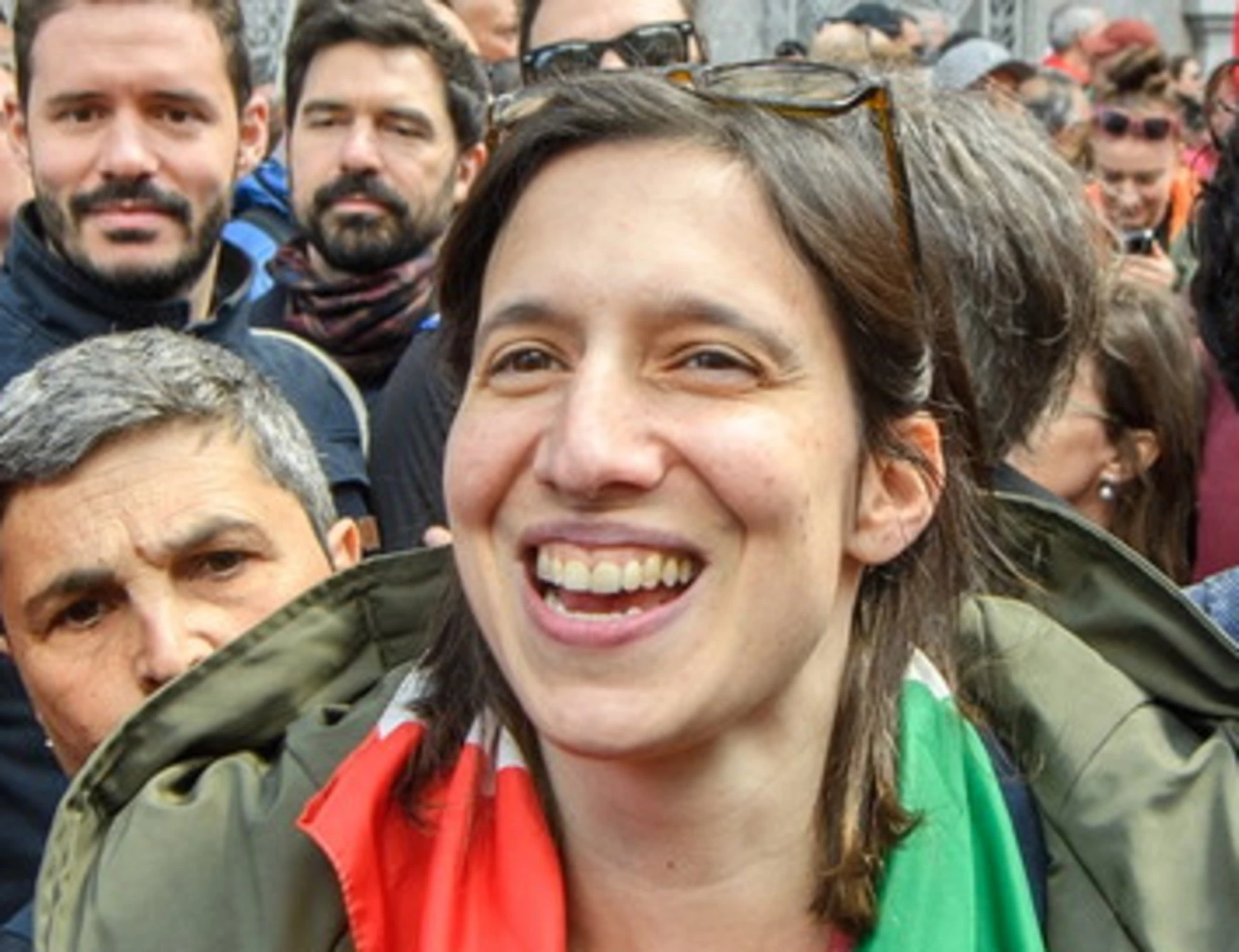 Schlein, ecco le priorità del suo Pd: scelta libera del sesso e pipe per drogarsi