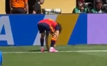 Spagna-Argentina, Cucurella e la moneta sepolta: prima del calcio d'inizio...