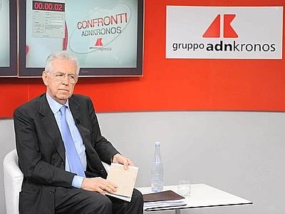 Monti: "Merkel non vuole il Pd" Cancelliera: "Mai fatto commenti"