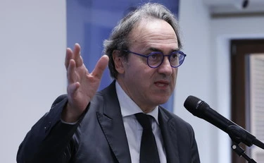 Angelo Bonelli, ennesimo delirio: "Meloni vuole incarcerare i lavoratori in sciopero"