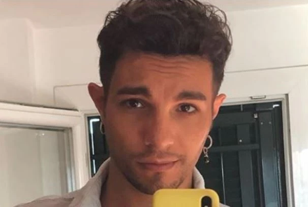 Marco Carta e il furto delle magliette alla Rinascente, chiesti 8 mesi e 400 euro di multa: assolto