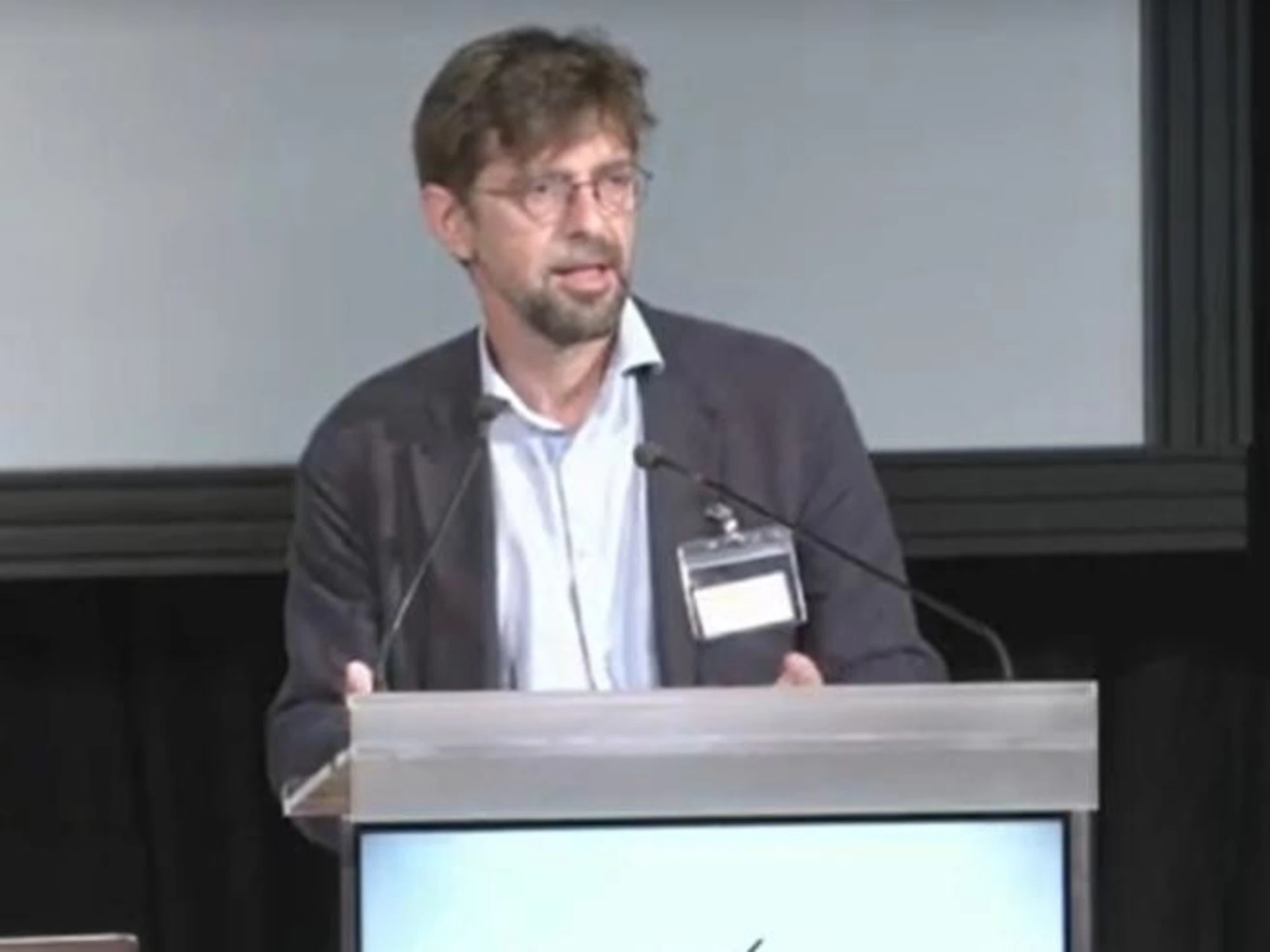 Multato il Viminale : vietato lasciare in coda i migranti