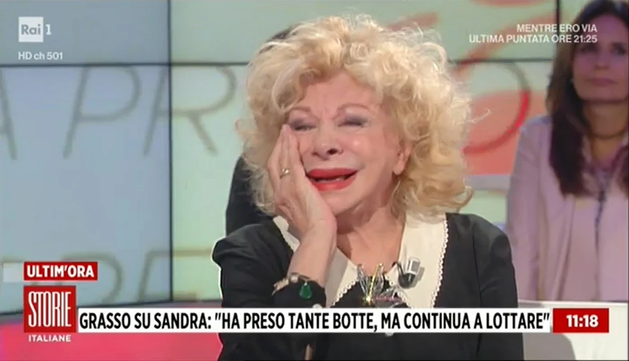 Storie Italiane, il dramma economico di Sandra Milo: "Mi volevo uccidere". Ma in diretta...
