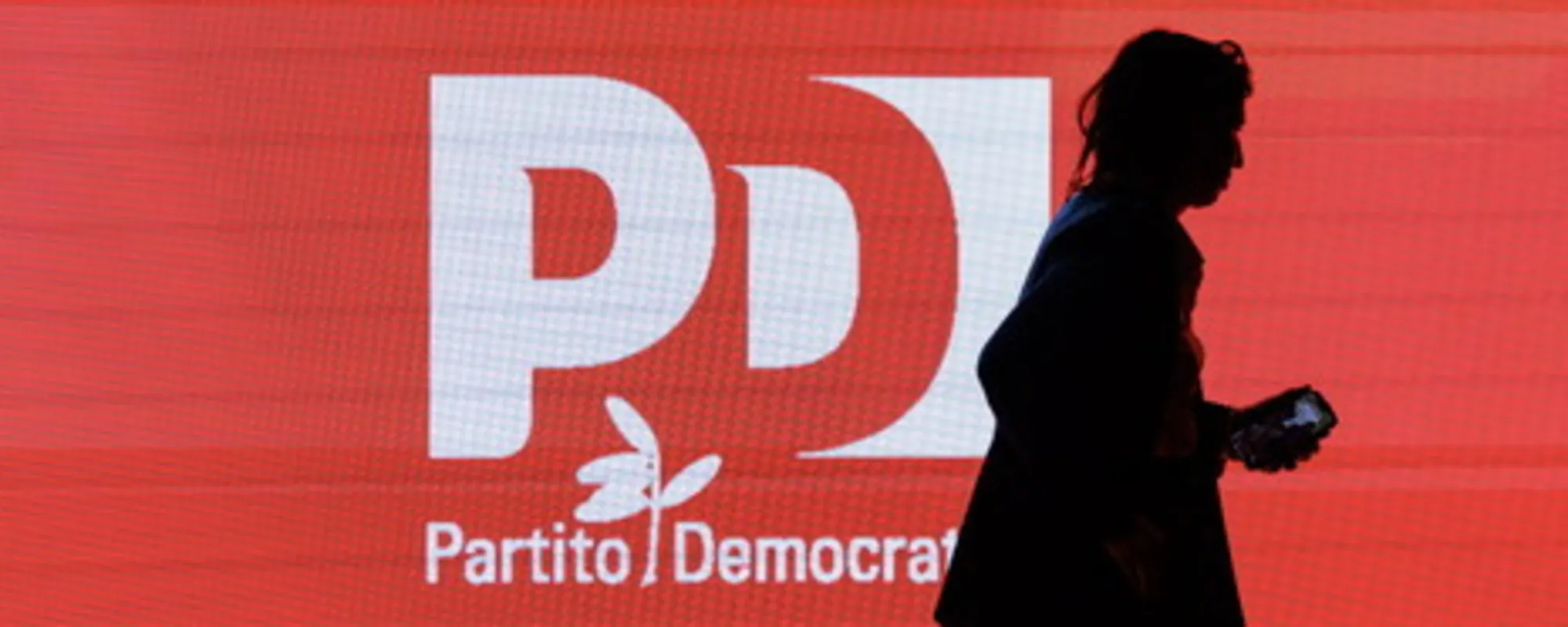 Pd affossato da vandali e violenti: sondaggio-choc, quanto perde