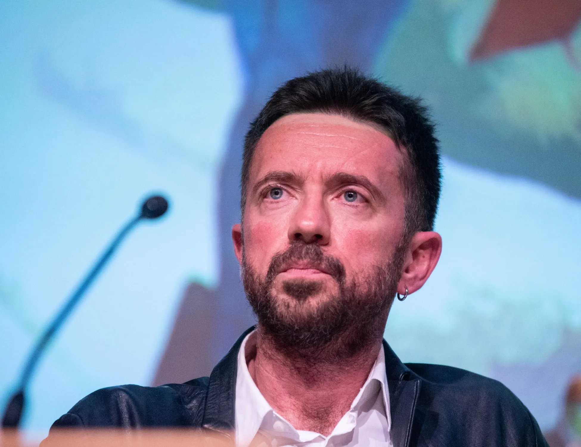 Andrea Scanzi non legge il Fatto quotidiano? Imbarazzo totale