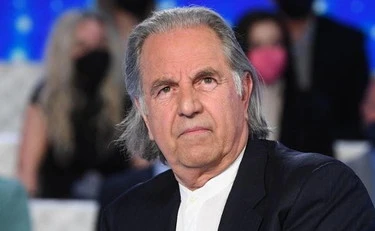 https://media.liberoquotidiano.it/SEA4JxfjhY-ZZ58BSRRNKzAh8KUJNSNzaxFPFuwJN7c/width:800/quality:90/aW1hZ2VzLzIwMjUvMTAvMjEvMTMyODA1MDk0LWI5NWQ4NTc1LWI1NGQtNGM1OC05YTczLWNiNjVmZmI5ZDVjYi5qcGc.webp
